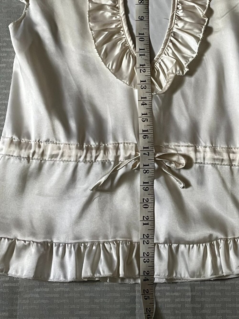 Stylish  Satin Beige Blouse For Women's size M - Picture 6 of 6